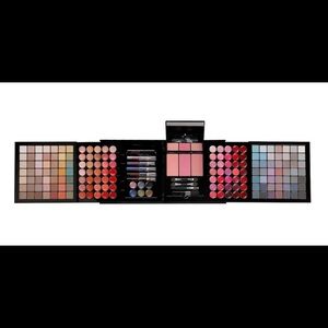 Meet your Posher, Brynn